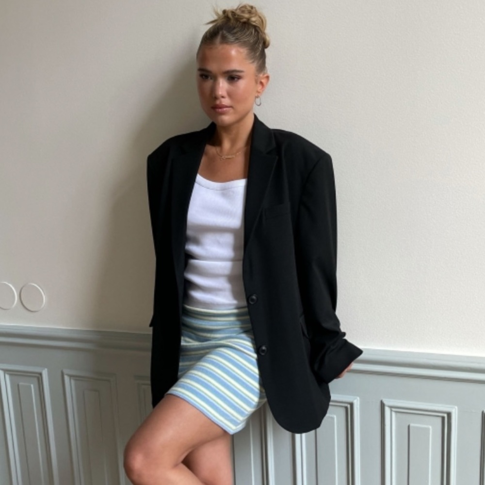 NWOT Djerf Avenue Forever Black Blazer 🖤